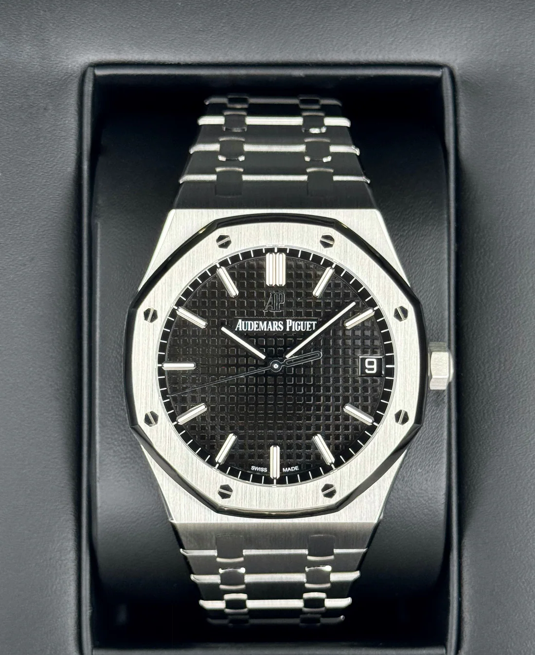2022 Audemars Piguet Royal Oak 41mm 15500ST Black Dial