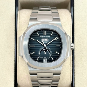 2022 Patek Philippe Nautilus Moonphase 40.5mm 5726/1A-014 Blue Dial