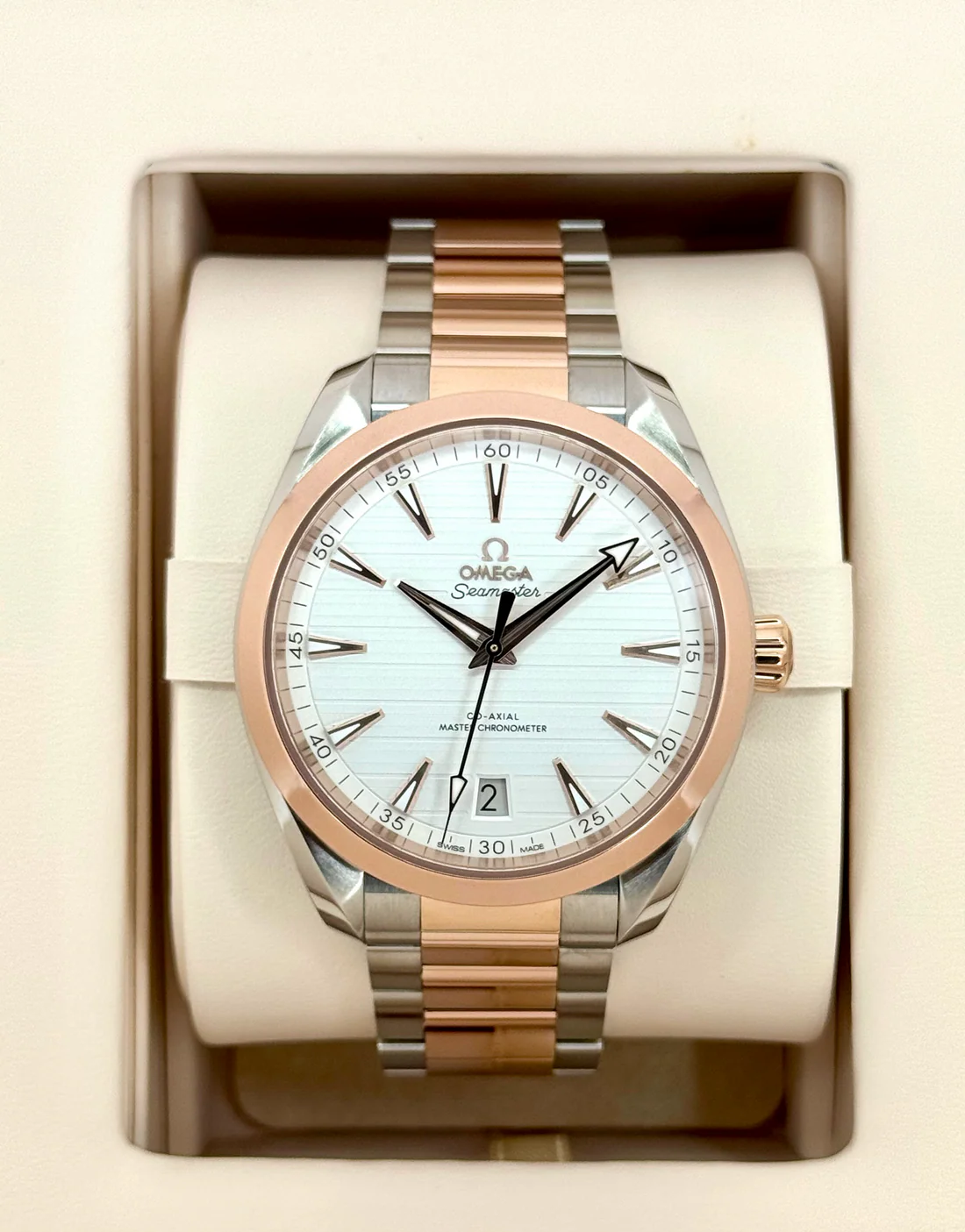 2025 Omega Seamaster Aqua Terra 41mm 220.20.41.21.02.001 Silver Dial